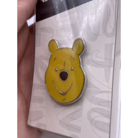 Disney Neon Tuesday Winnie the Pooh Face Smiling Pin New - Picture 5 of 7